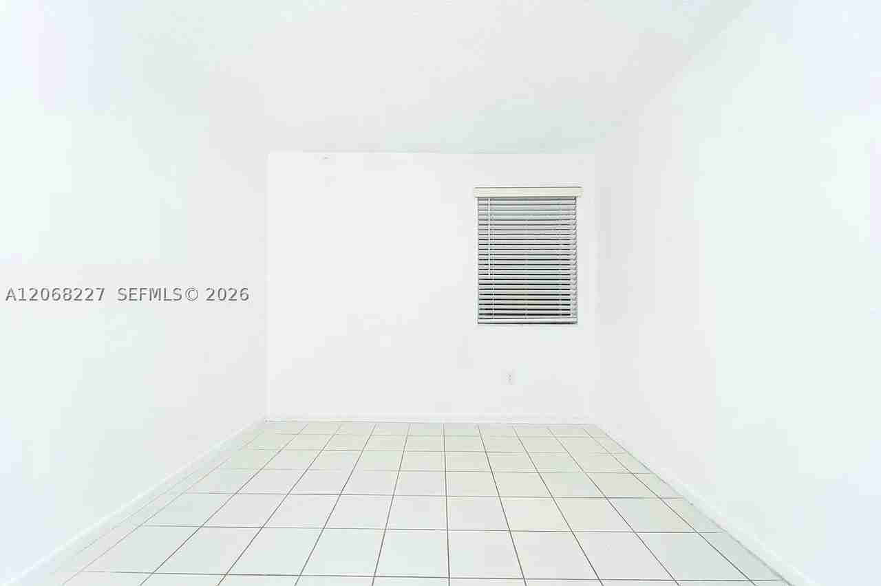 576 Nw 114th Ave #203 - Photo 7 of 8