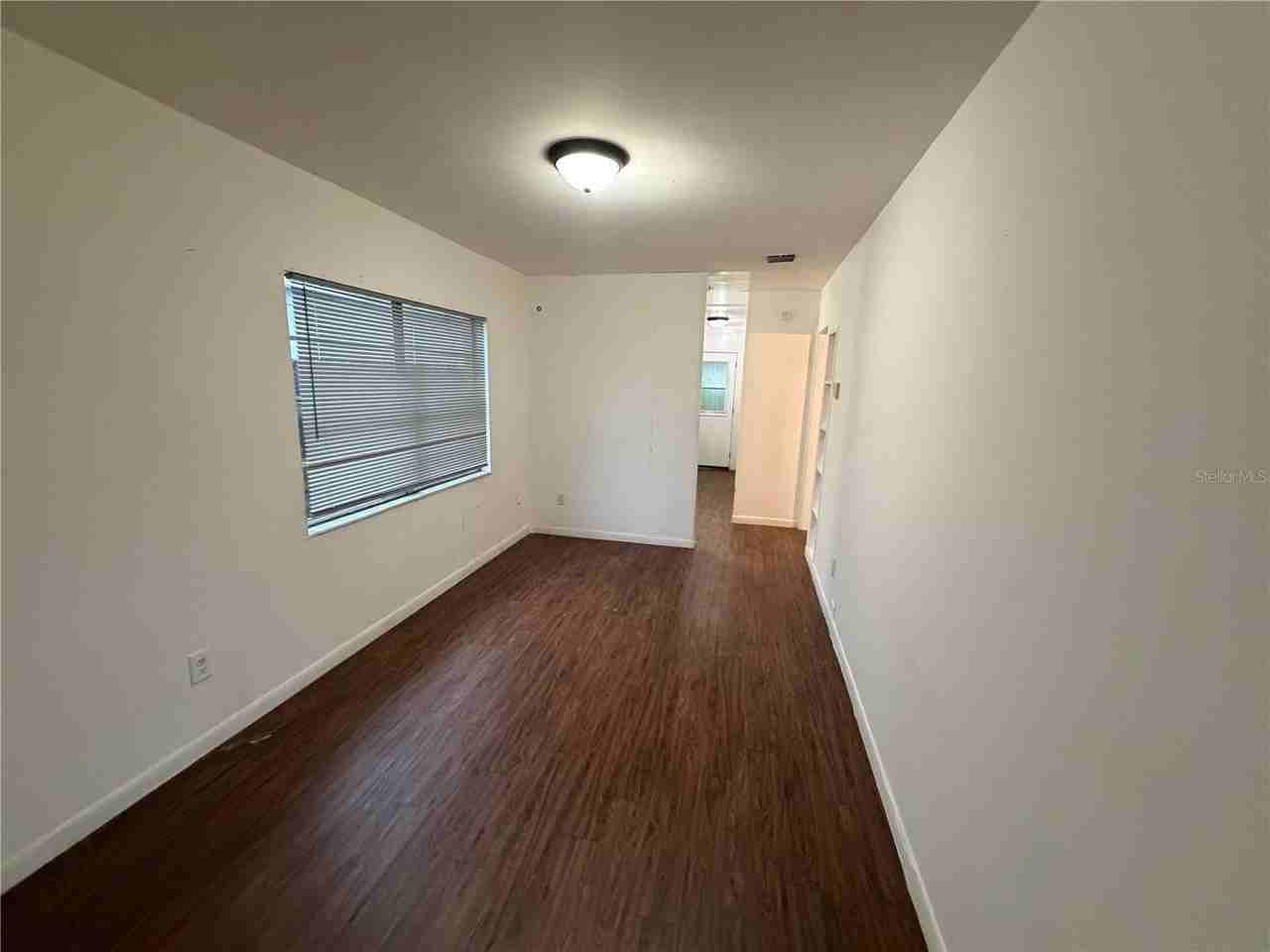 2107 S Mills Ave - Photo 4 of 16