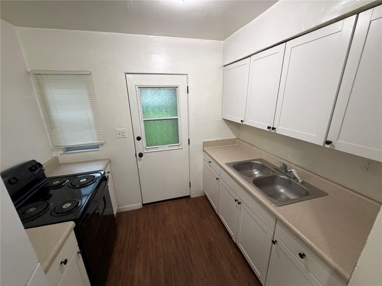 2107 S Mills Ave - Photo 7 of 16