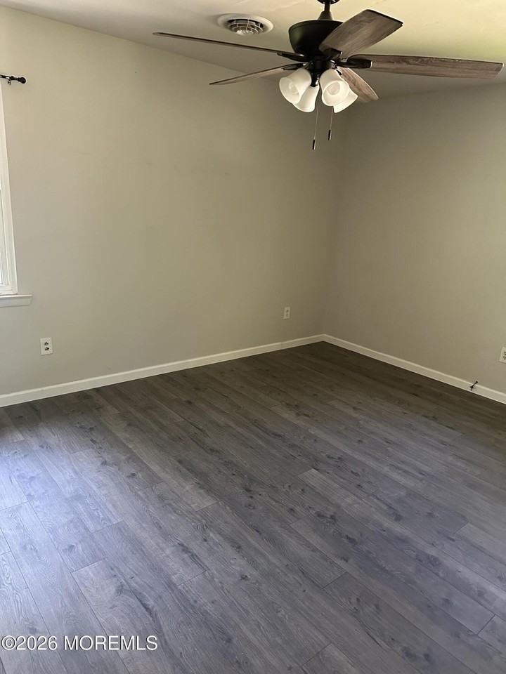 535 Cactus St - Photo 7 of 8