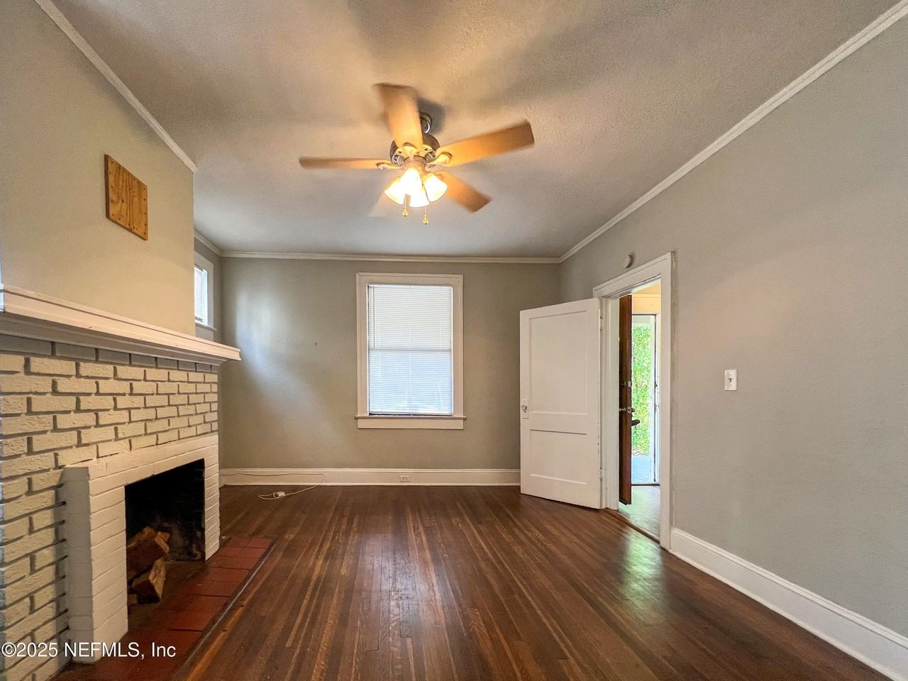 2596 Post St - Photo 4 of 20