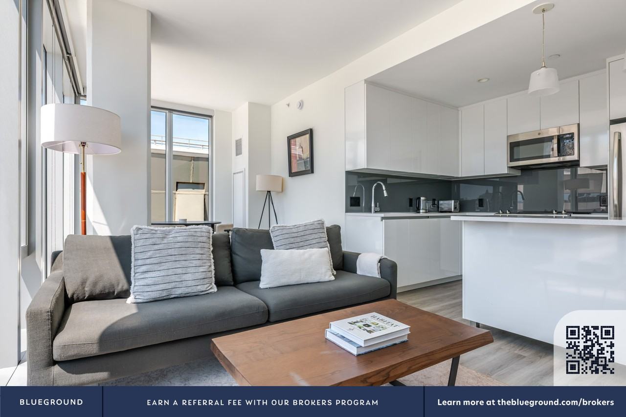50 Causeway Street - Photo 5 of 50