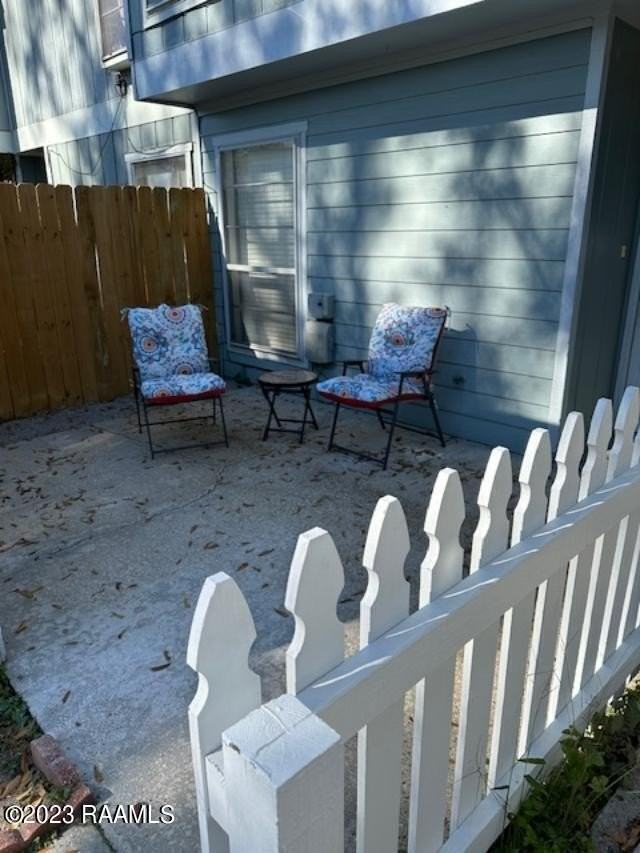 40 Phlox Dr - Photo 3 of 24