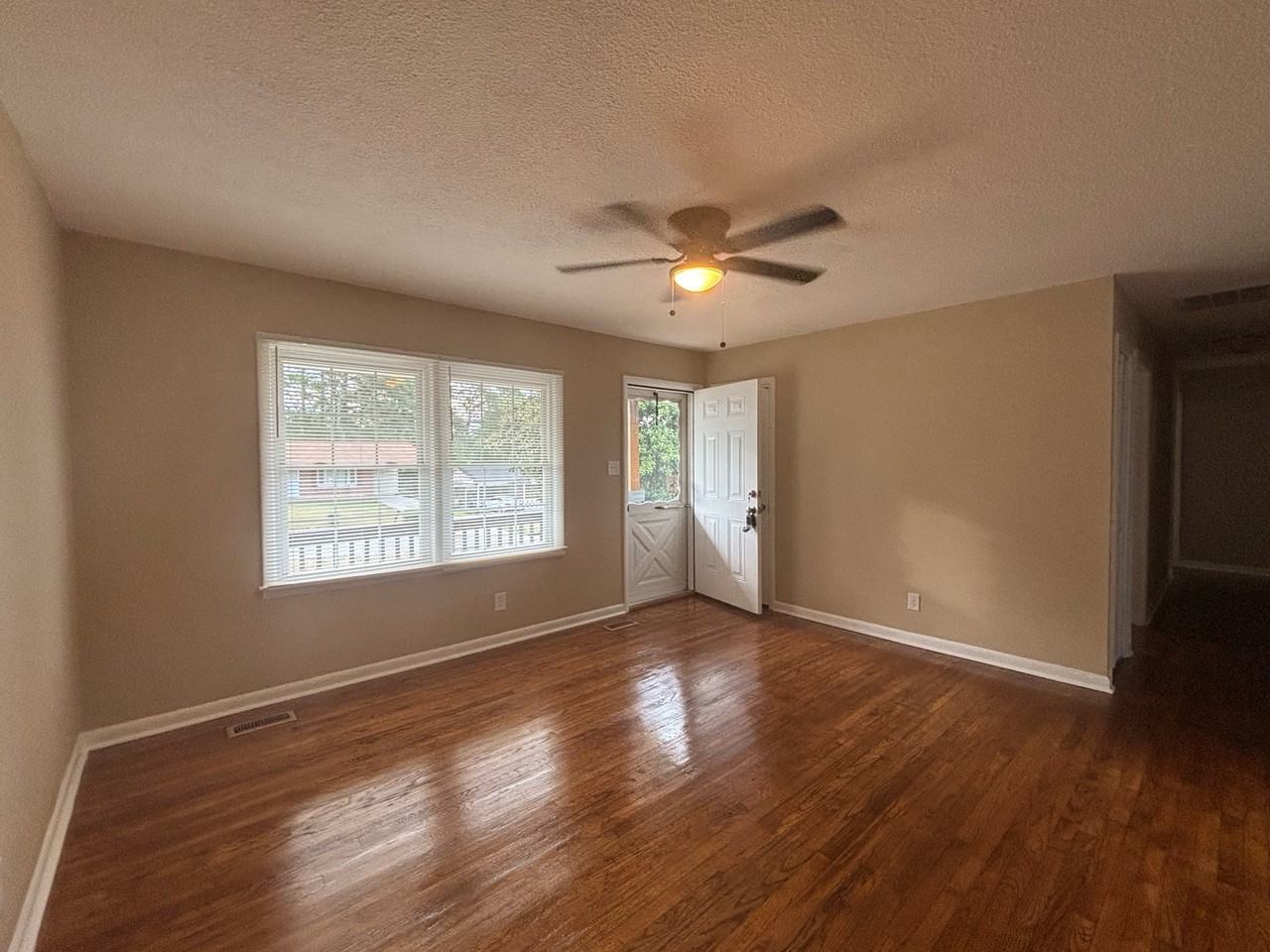 2614 Dumfries Dr #1 - Photo 5 of 25