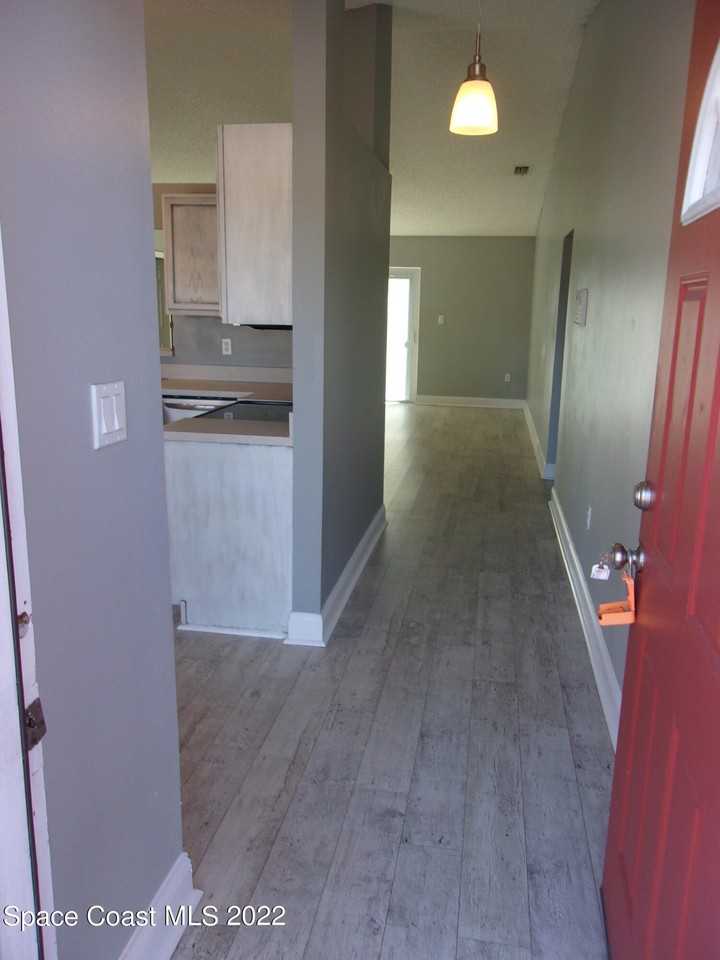 6895 Grissom Pkwy - Photo 3 of 35