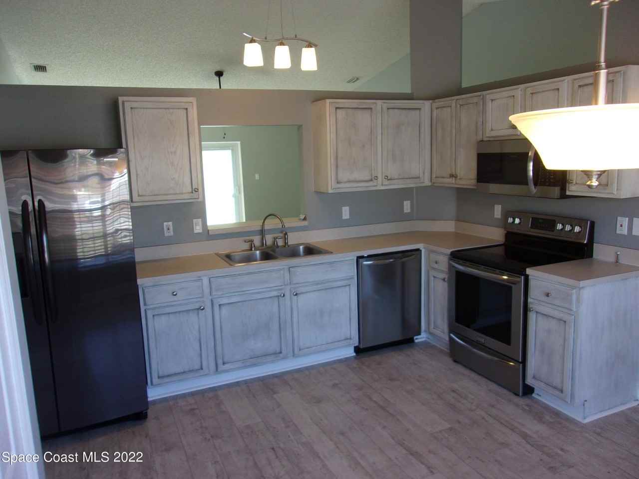 6895 Grissom Pkwy - Photo 5 of 35