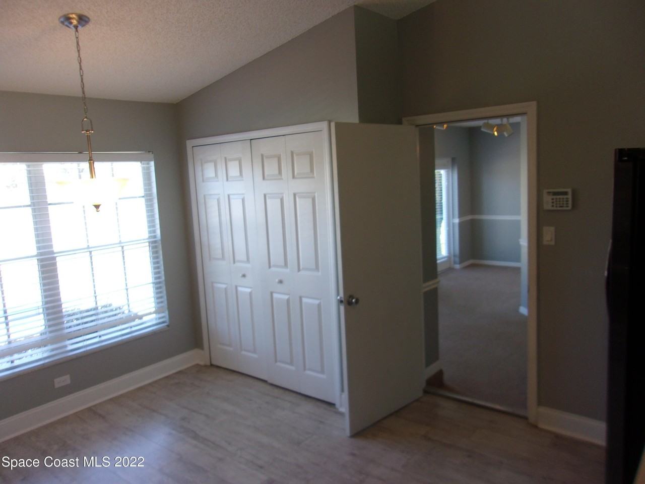 6895 Grissom Pkwy - Photo 6 of 35