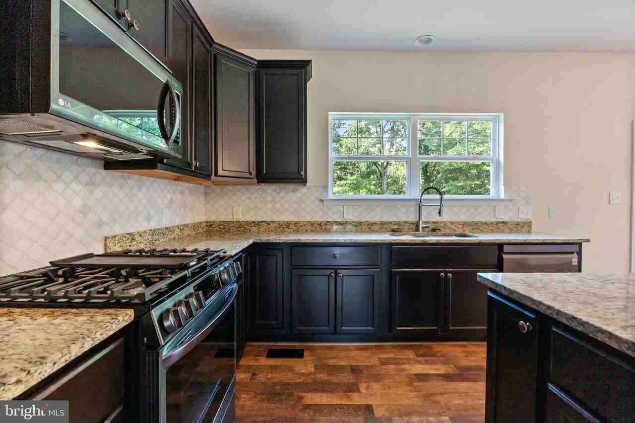 555 English Oak Ln - Photo 4 of 24