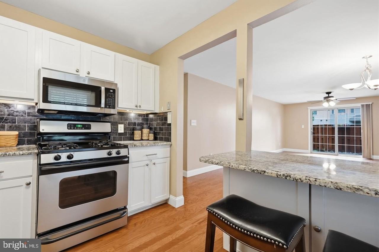 3105 Danbury Ct - Photo 7 of 21