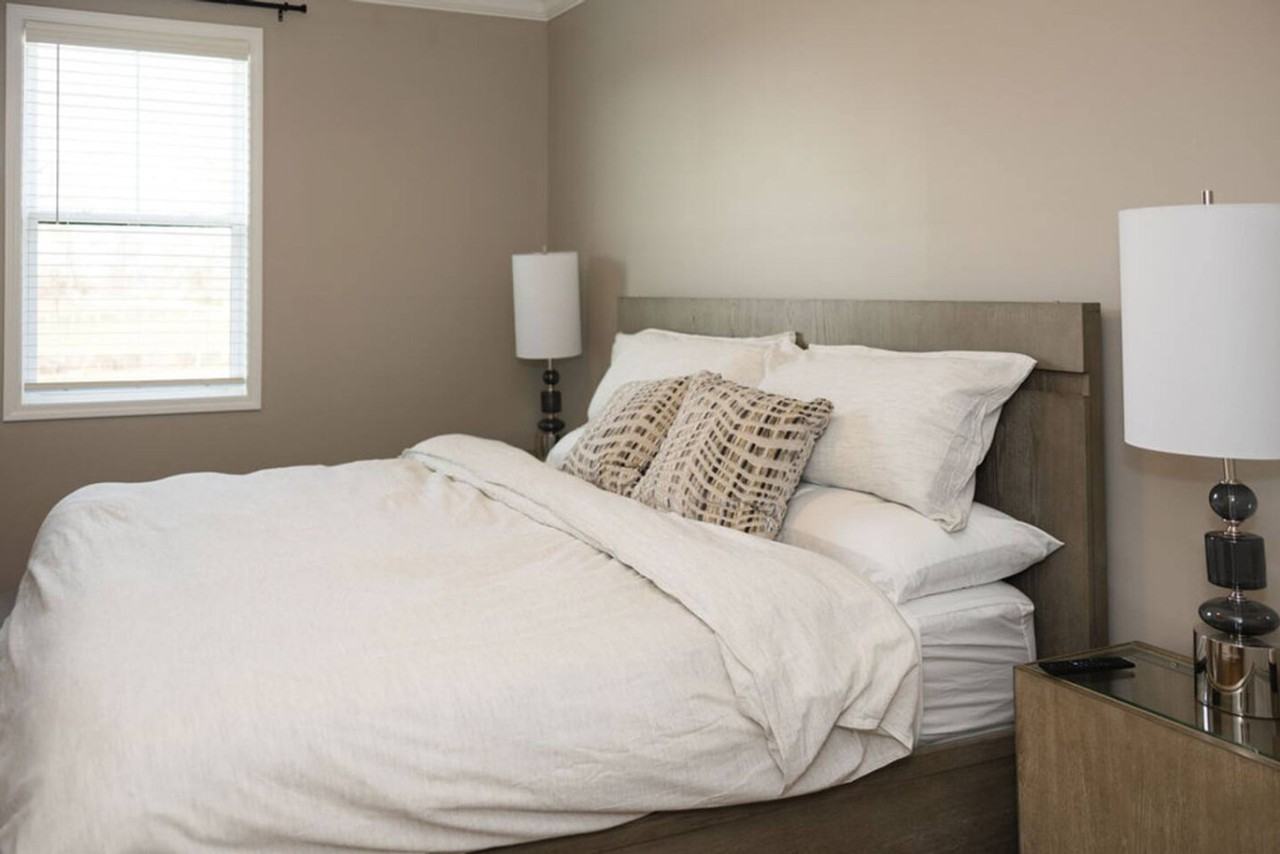 512 Old Lovers Ln #1589028P - Photo 7 of 20