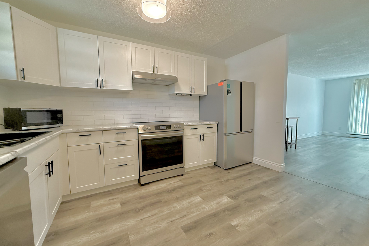 1919 Trafalgar Street #49 - Photo 3 of 18