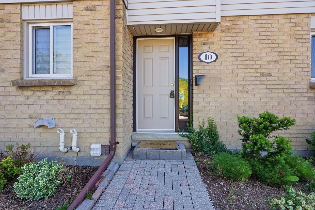 215 Commissioners Road West #10 - Photo 2 of 29