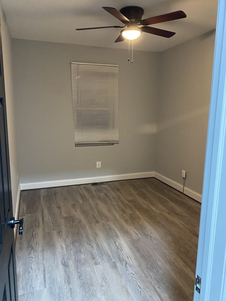 2103 Belair Avenue - Photo 7 of 20
