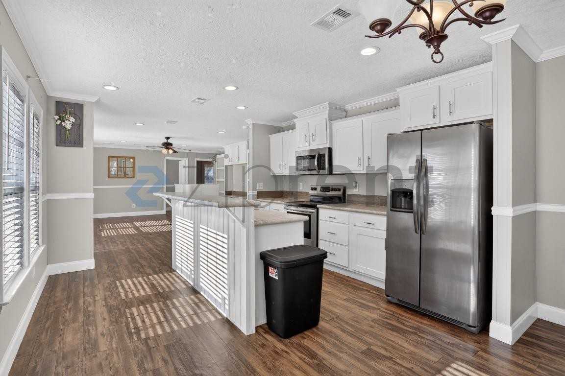 26 Hillandale St - Photo 7 of 15