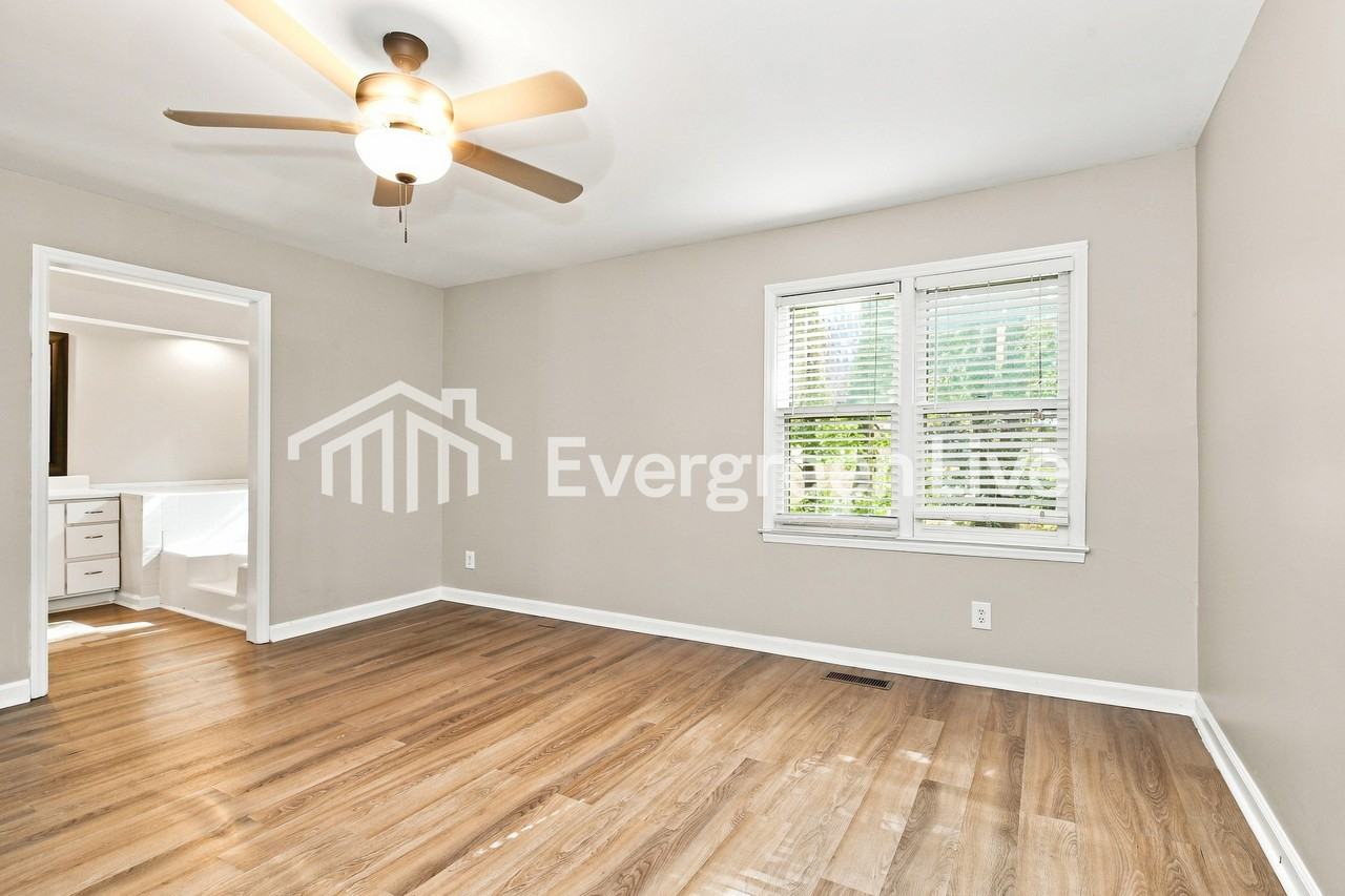40 Milpond Ln - Photo 5 of 10