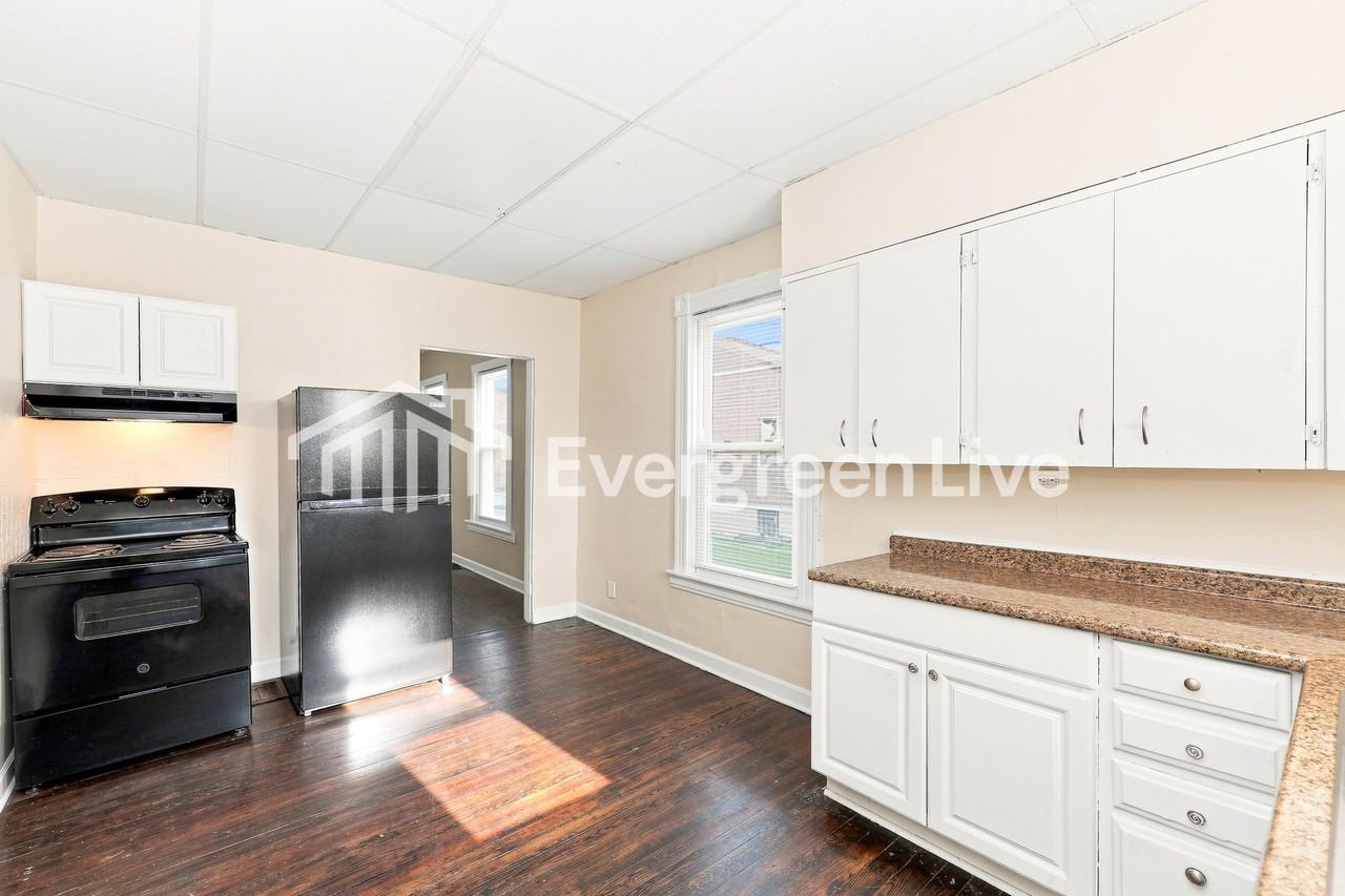 3914 Trevor Ave - Photo 4 of 15