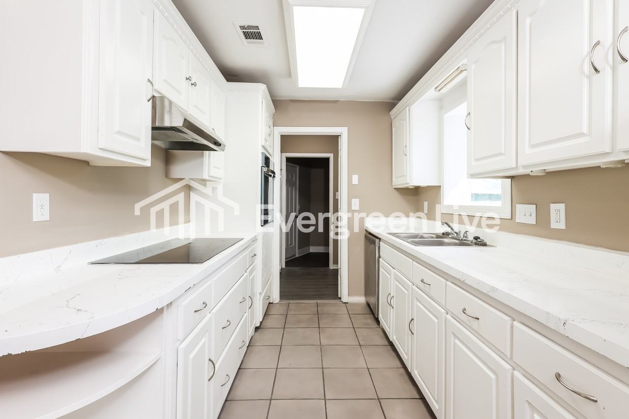 236 Faith Hill St - Photo 6 of 15