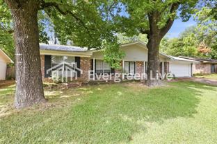 2839 Fallbrook Dr - Photo 1 of 1