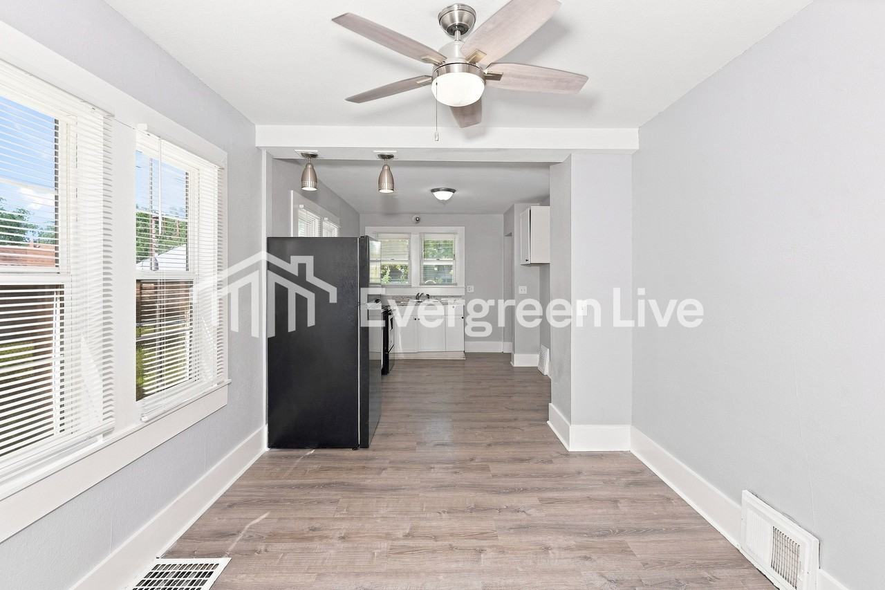 4457 N 49th St - Photo 3 of 15