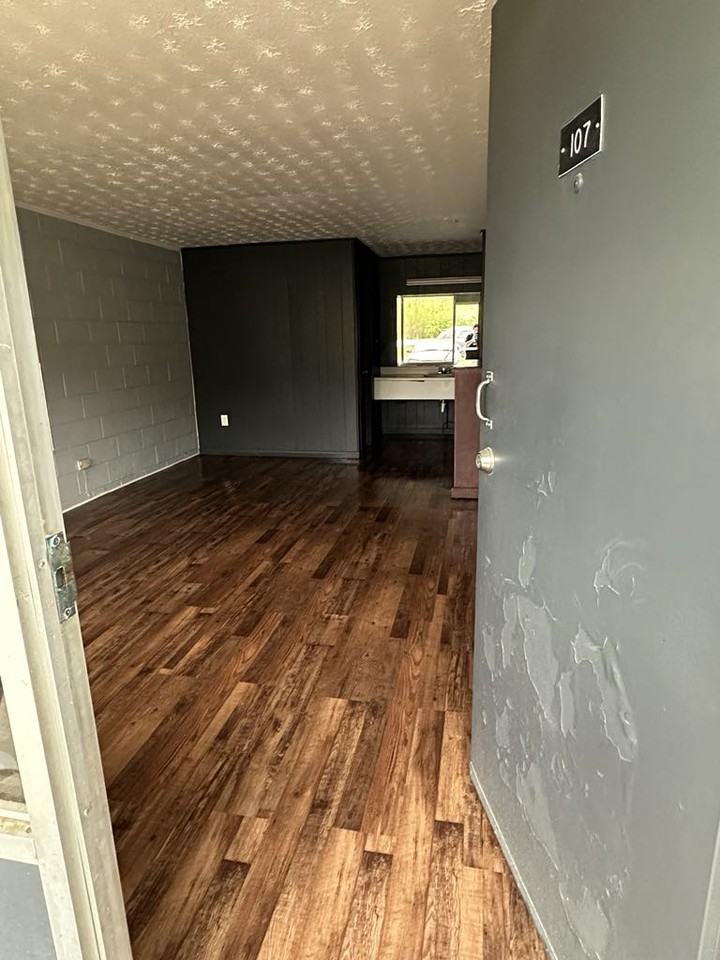 1746 S Highway 25 W #107 - Photo 5 of 5