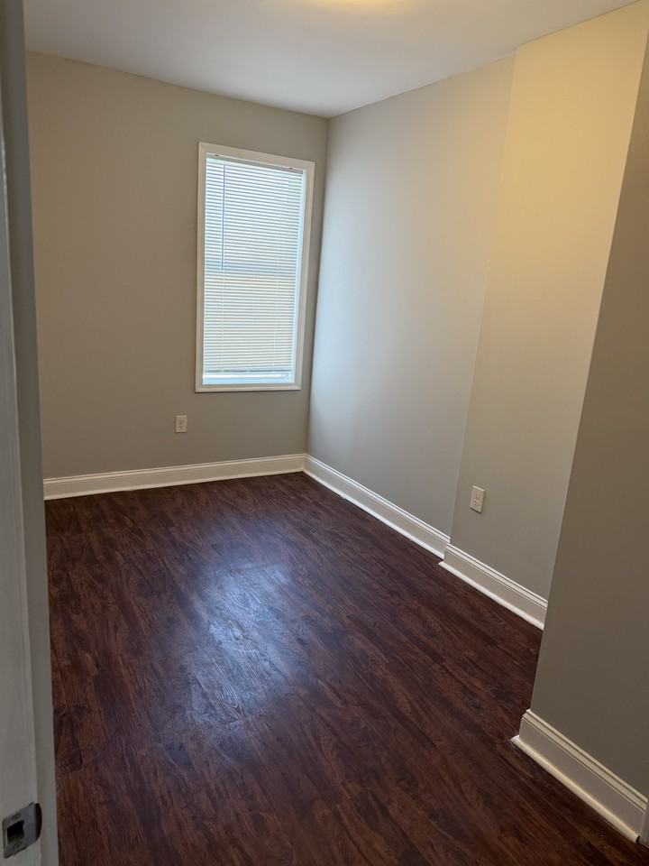 5336 Cordelia Avenue - Photo 2 of 11