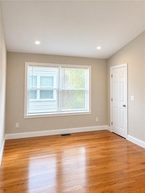 70 Pitman St - Photo 6 of 17
