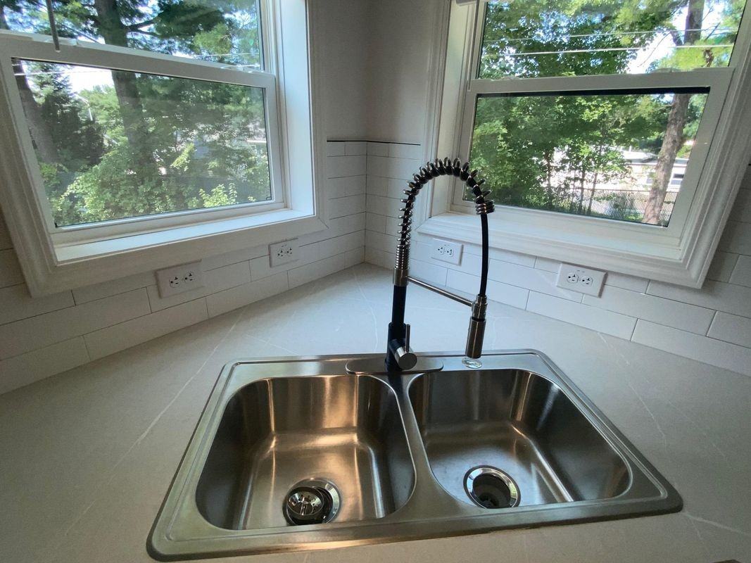 69 Manchester St - Photo 4 of 15