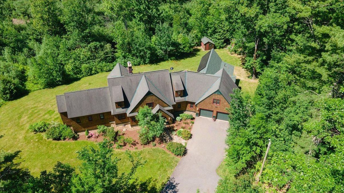 662 Hurricane Rd - Photo 2 of 50
