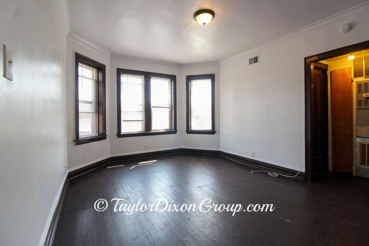 3863 W Maypole Ave - Photo 6 of 16