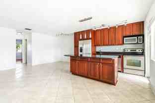 2895 Ne 32nd St ##207 - Photo 1 of 1