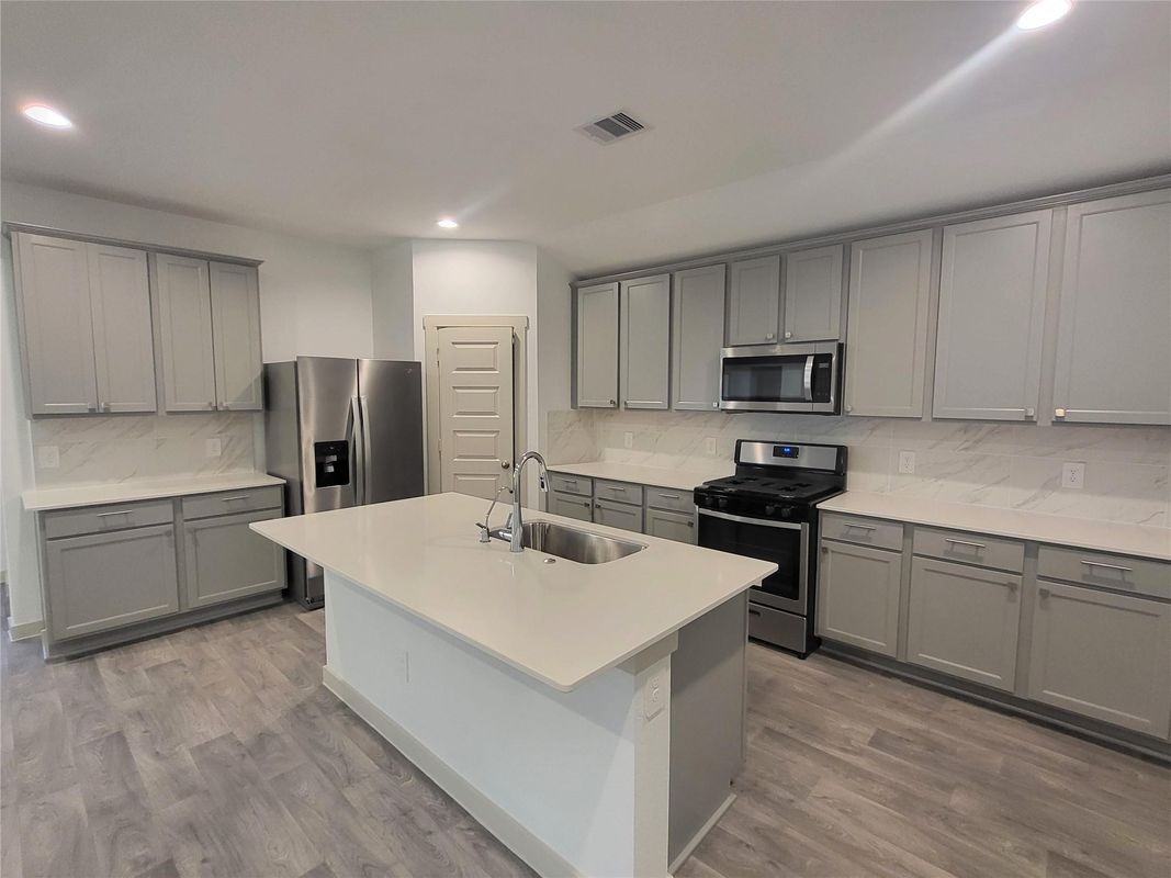 1719 Maclane Ct - Photo 2 of 45