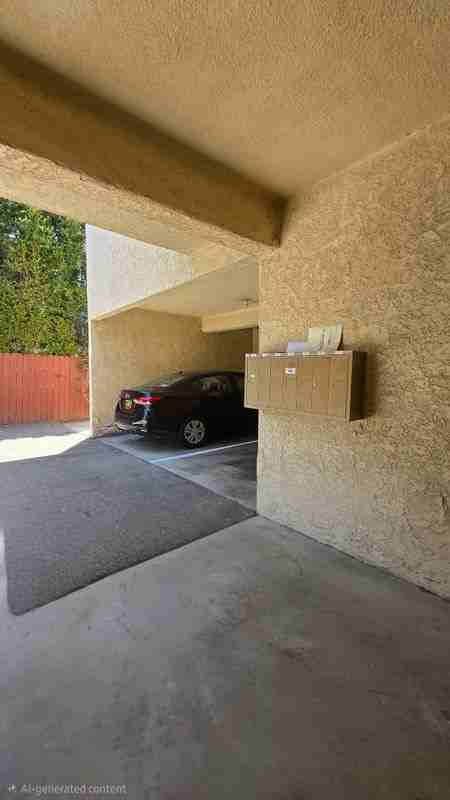 2219 Crenshaw Blvd ##5 - Photo 2 of 4