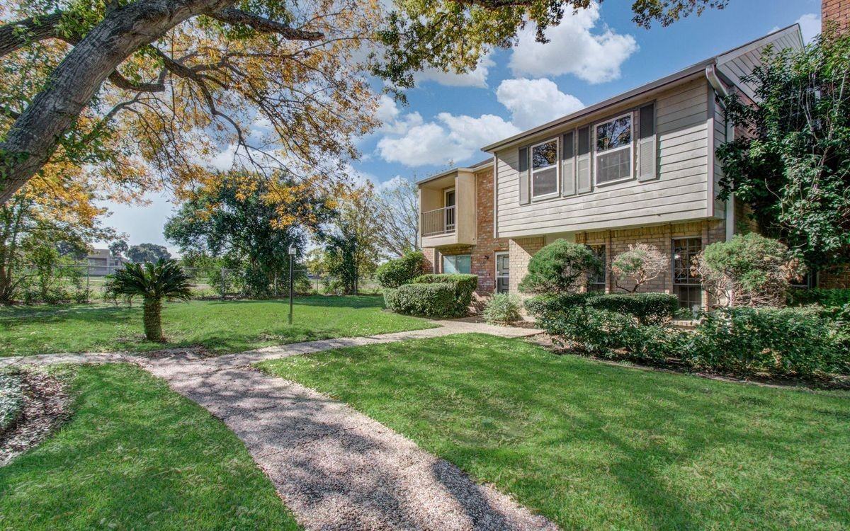9495 Fondren Rd - Photo 2 of 26