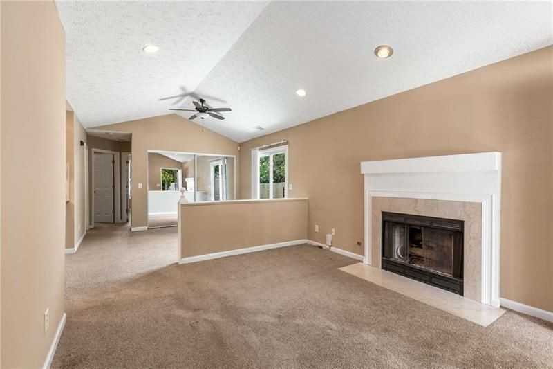13387 Aventide Ln - Photo 4 of 9
