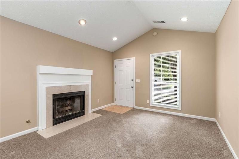 13387 Aventide Ln - Photo 5 of 9