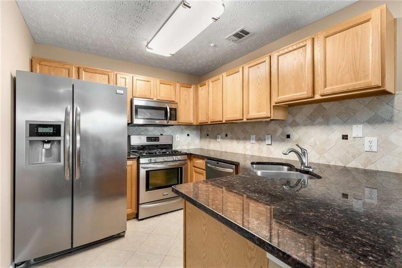 13387 Aventide Ln - Photo 7 of 9
