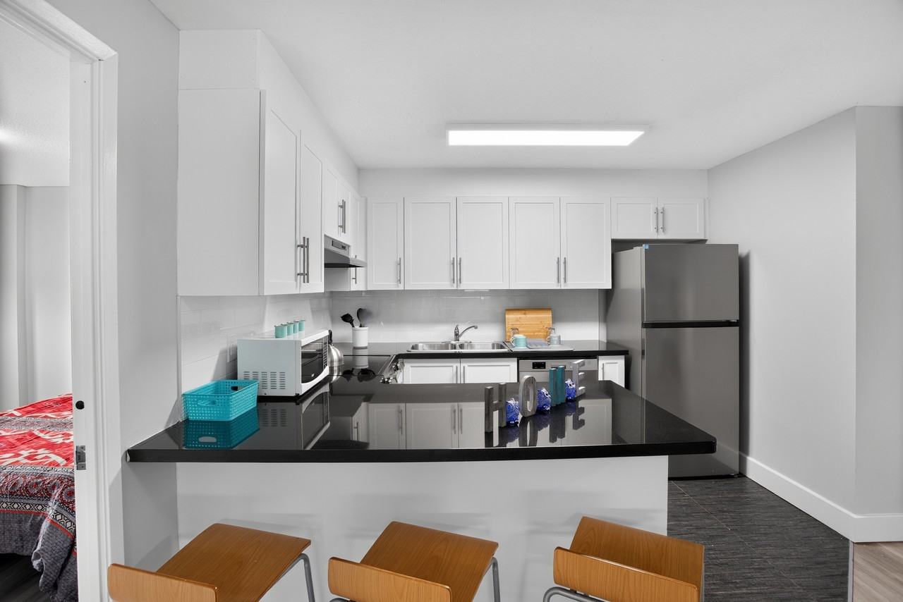75 Ann Street - Photo 5 of 50