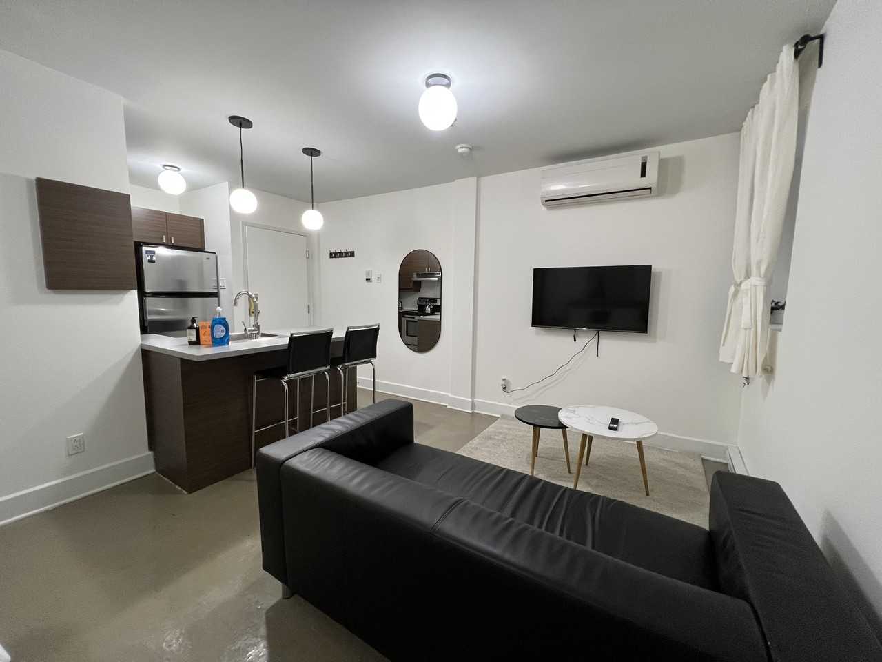 468 Rue Mcgill — photo 1