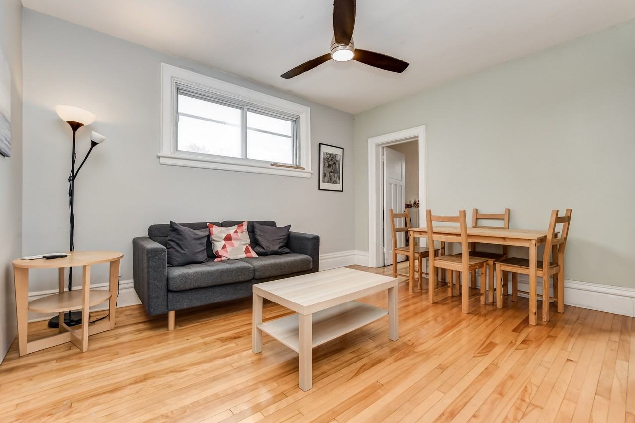 1074 Gladstone Avenue - Photo 4 of 19