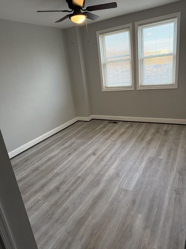 3831 Derby Manor Drive - Photo 3 of 9