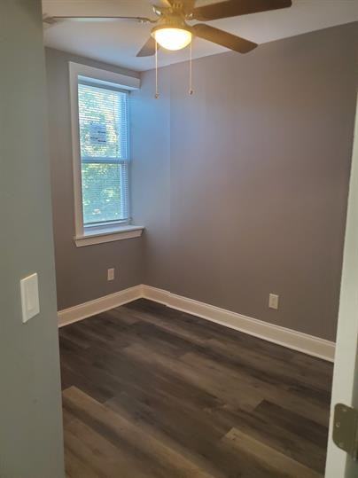 1607 Division Street - Photo 3 of 18
