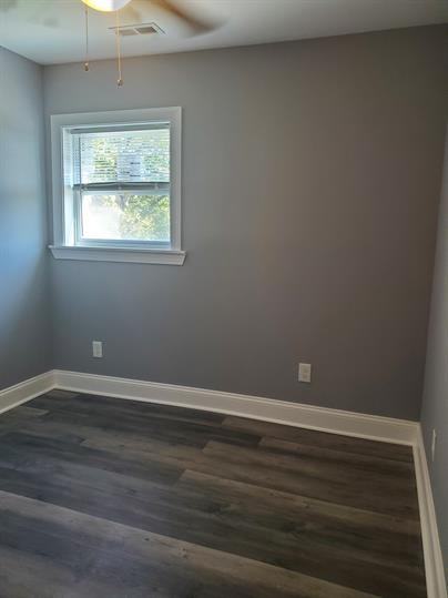 1607 Division Street - Photo 5 of 18