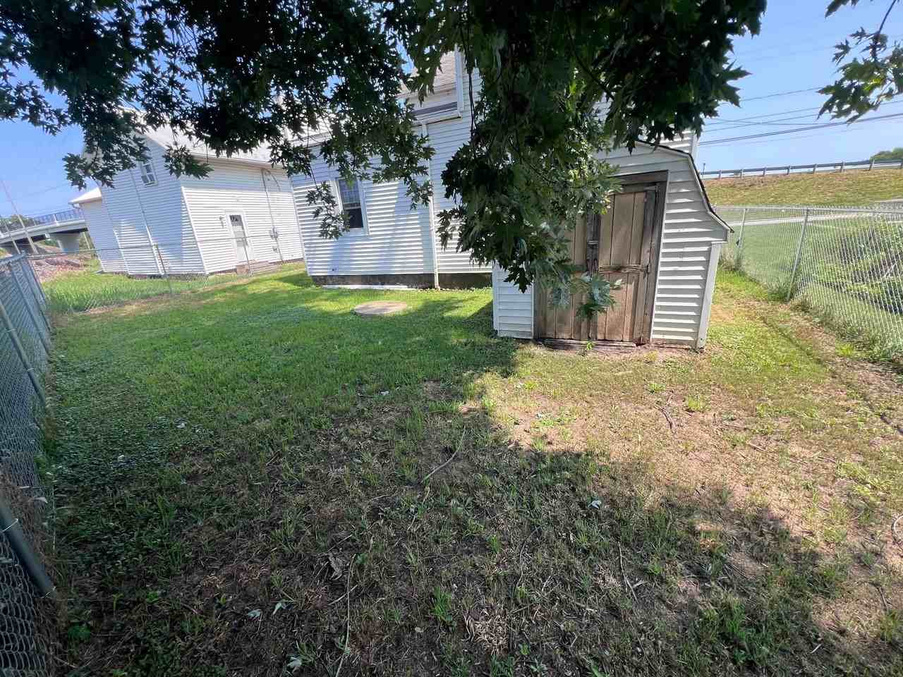 528 Southwest Street - Photo 2 of 20