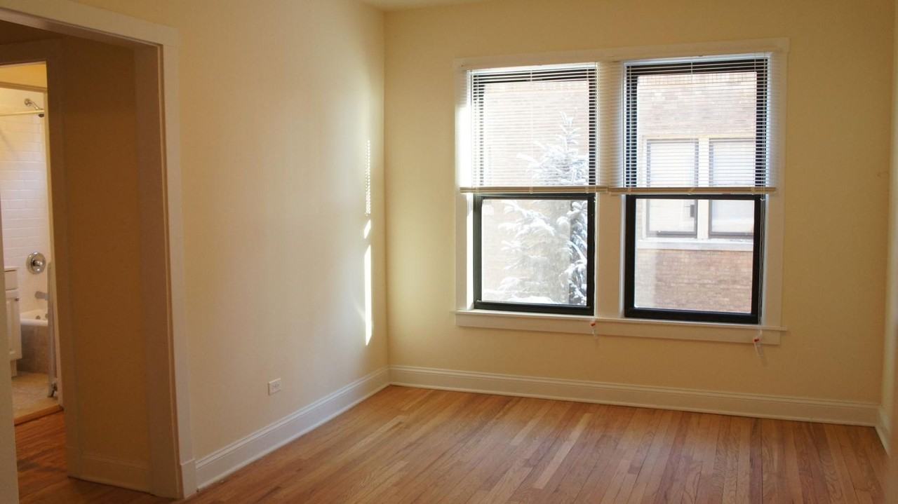 2621 N Spaulding Ave #3E - Photo 3 of 8