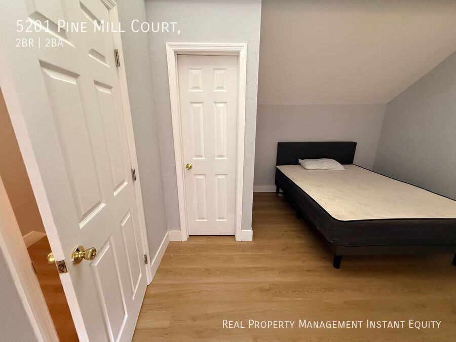5201 Pine Mill Ct - Photo 7 of 50