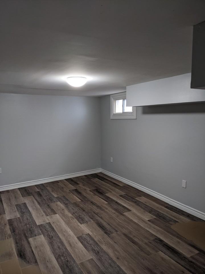 363 Hamilton Road #4 - Photo 2 of 5