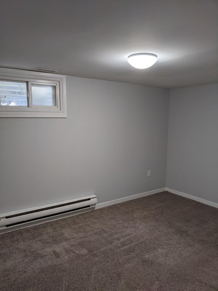 363 Hamilton Road #4 - Photo 3 of 5