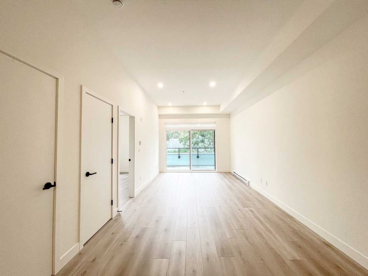 2620 152 Street #406 - Photo 5 of 14