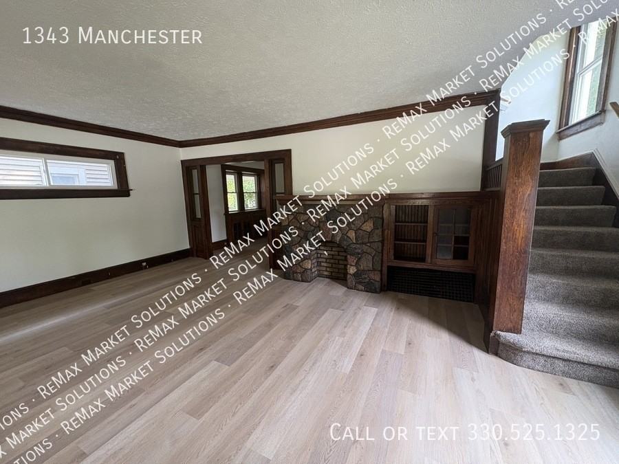 1343 Manchester Rd - Photo 3 of 17