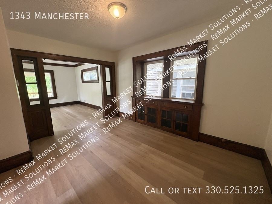 1343 Manchester Rd - Photo 4 of 17